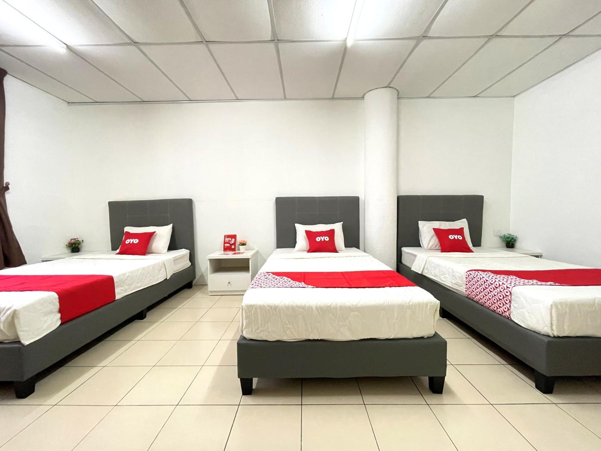 Oyo Home 90326 Wg Guest House George Town Ngoại thất bức ảnh