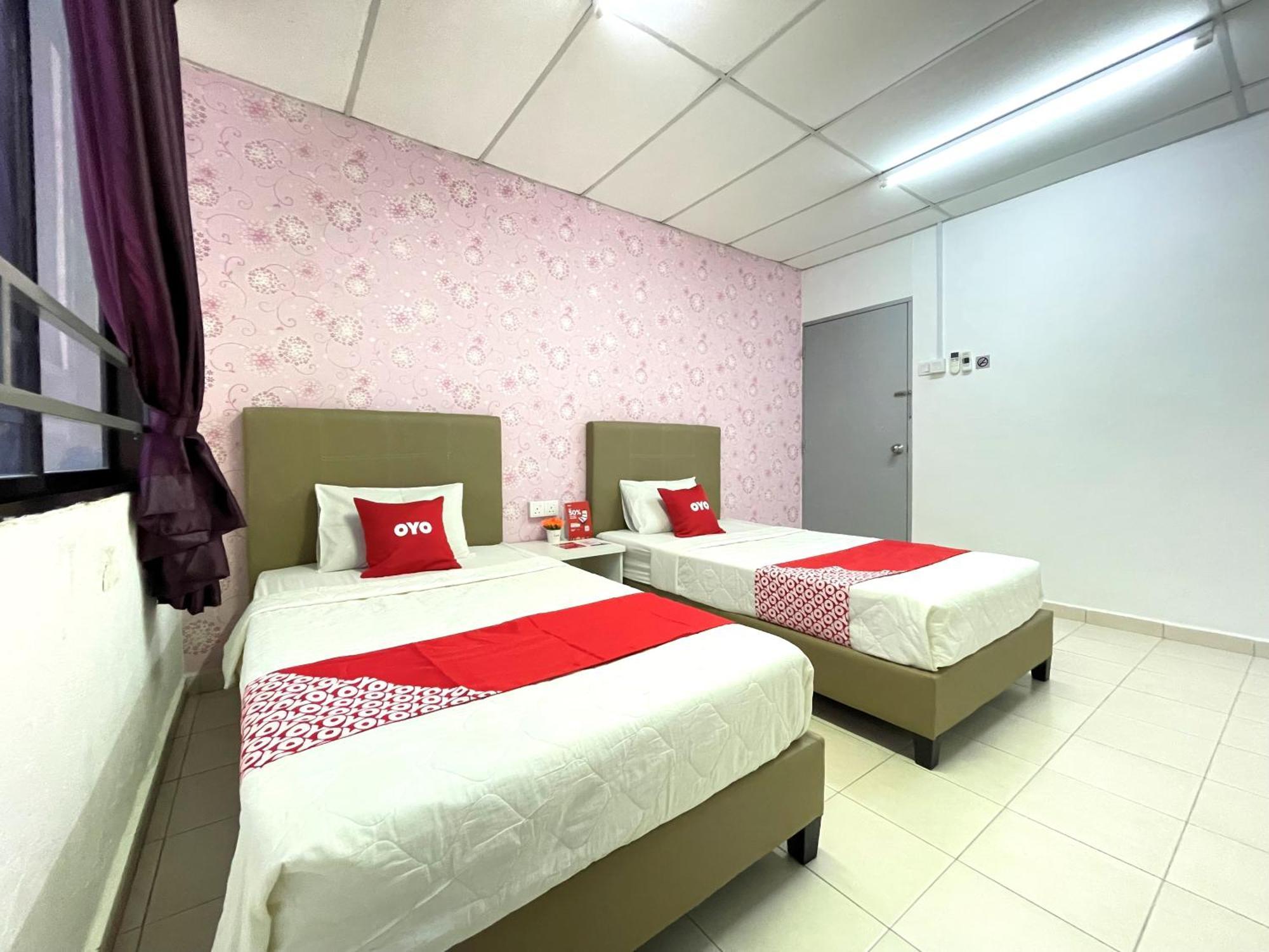 Oyo Home 90326 Wg Guest House George Town Ngoại thất bức ảnh