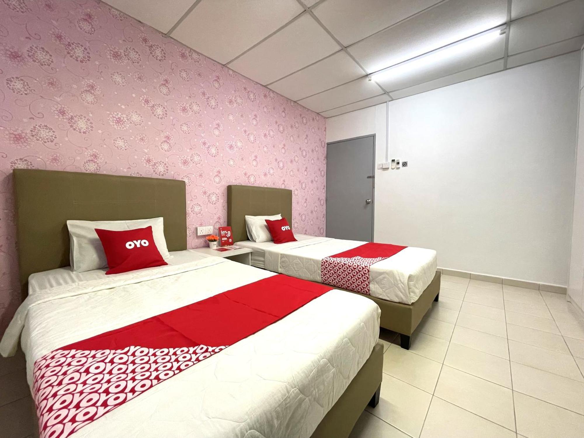 Oyo Home 90326 Wg Guest House George Town Ngoại thất bức ảnh